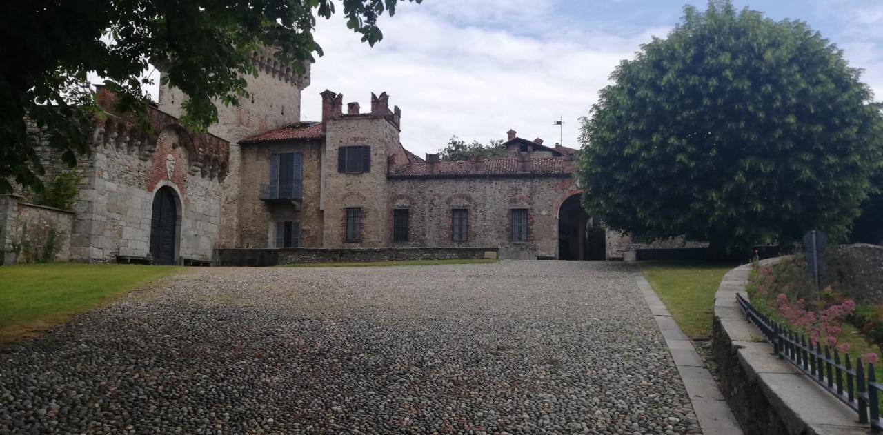 Bed and Breakfast A Due Passi Dal Castello Сомма-Ломбардо Экстерьер фото